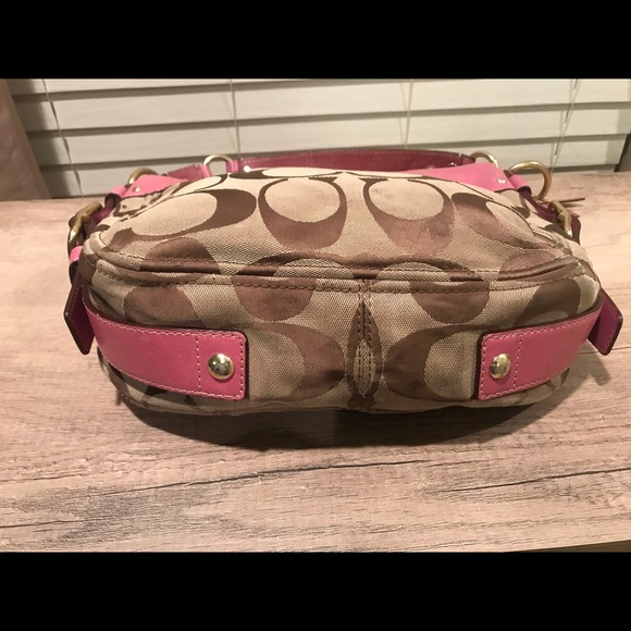 Authentic Coach Handbag - Picture 3 of 8